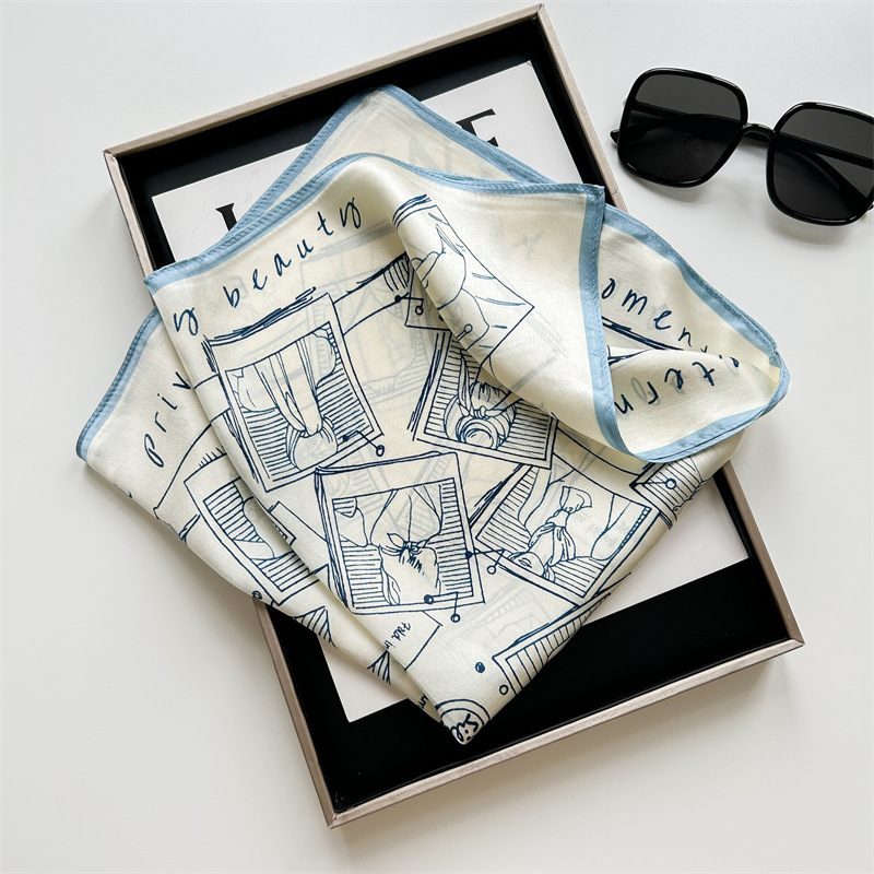 Vintage'owy szalik z satyny z  – Vintage Fashion Sketches recenzja i cena